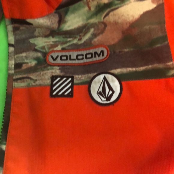 Volcom x off white coat it great condition. - Picture 2 of 3